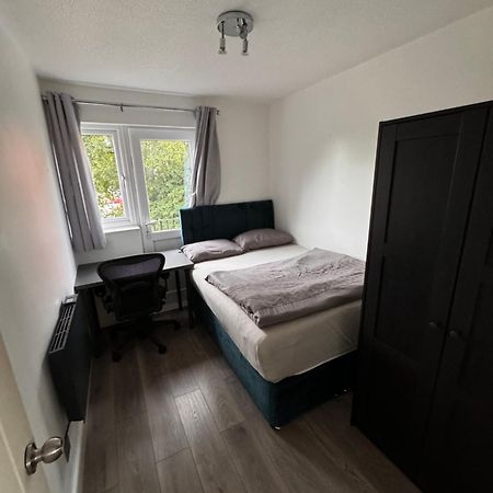Modern 2 Bed Apartment & Free Parking Canterbury Exteriör bild