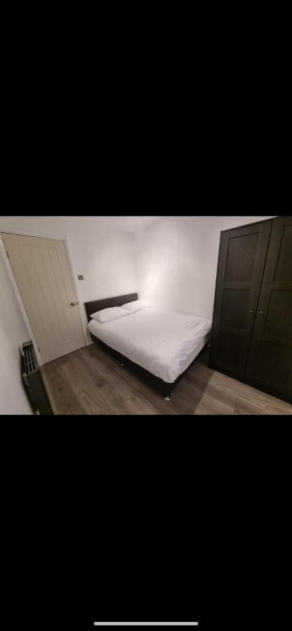 Modern 2 Bed Apartment & Free Parking Canterbury Exteriör bild